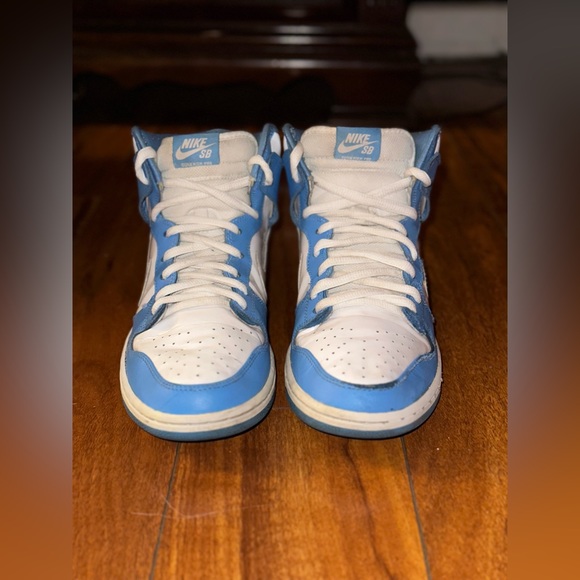 Nike SB Dunk Hi - Picture 2 of 11